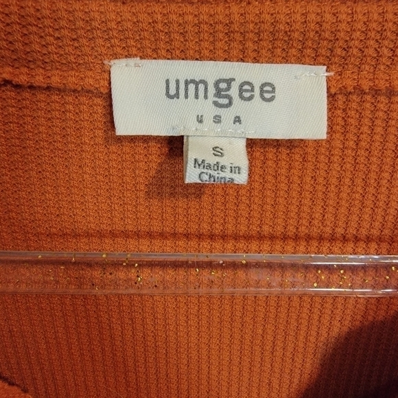UMGEE‎ size small Orange thermal top - Picture 2 of 5